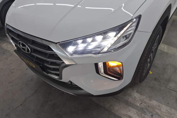 Used Hyundai Tucson 2019 280TGDi Dual-Clutch Two-Wheel Drive Fashion Edition China VI Standard