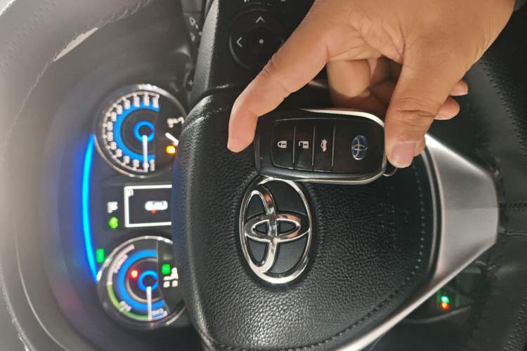 Used Toyota Corolla 2017 Revised Dual-Engine 1.8L E-CVT Elite Edition
