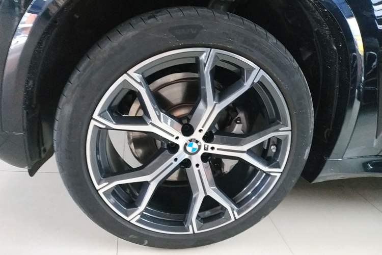 Used BMW X5 2025 Model, xDrive 30Li Prestige M Sport Night Package