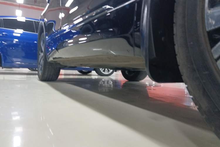 Used Volkswagen Tiguan L 2023 Restyled 330TSI Automatic Two-Wheel Drive R-Line Enhanced Comfort Version