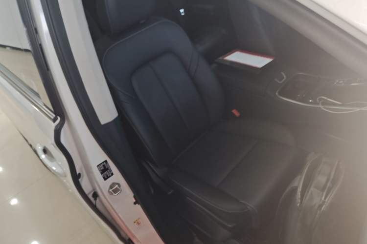 Used GAC Trumpchi M8 2023 Lingxiu Series 390T Prestige Edition
