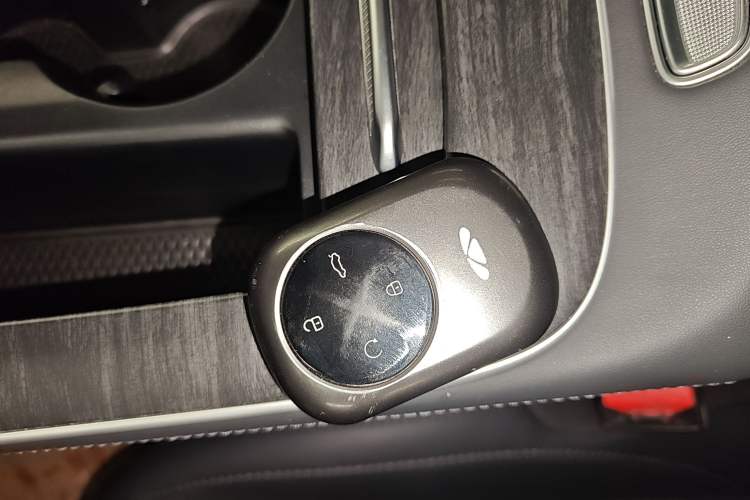 Used Chery Fengyun A8L 2025 1.5 TGDI 145 km Luxury Version
