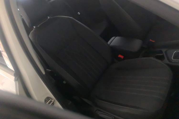 Used Volkswagen Tiguan L 2022 330TSI Automatic Two-Wheel Drive Comfort Edition
