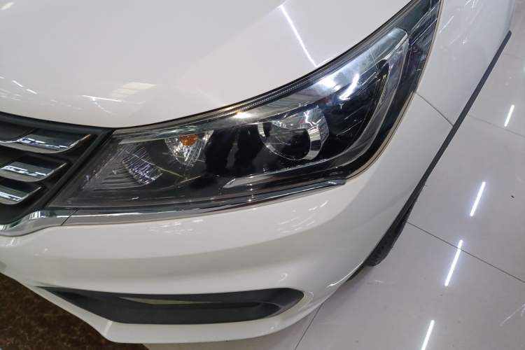 Used Baojun 310W 2017 1.5L Manual Comfort Model China V Standard