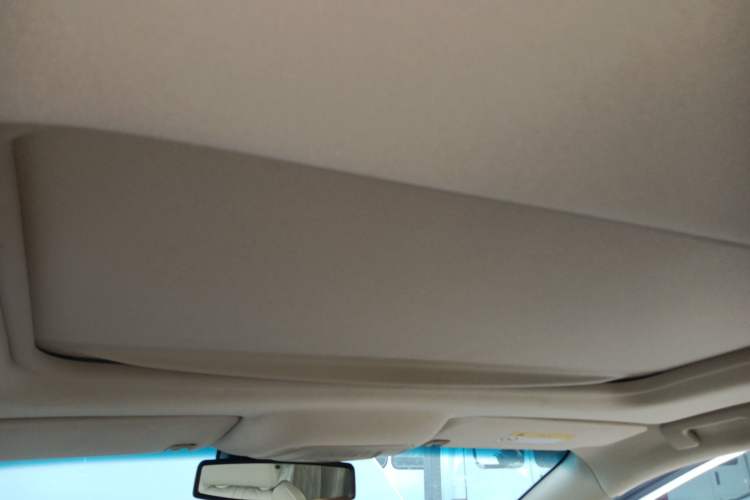 Used Buick GL8 2023 Facelifted Land Cruiser Executive Luxury Version