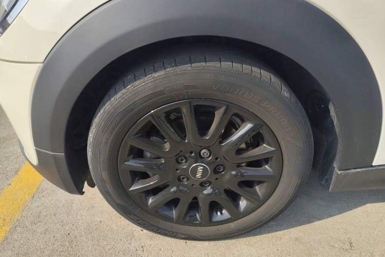 Used  MINI 2021 1.5T COOPER Classic Edition Five-Door Version
