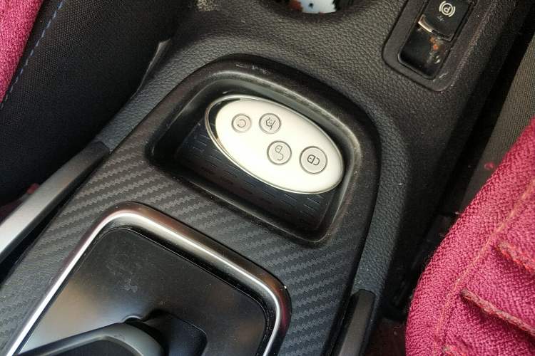 Used BYD Yuan New Energy 2018 EV360 Smart Connect Cool Edition
