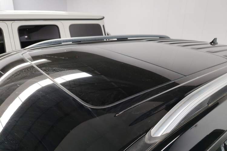 Used Ford Explorer 2022 EcoBoost 285 Four-Wheel Drive 30th Anniversary Edition 7 Seats