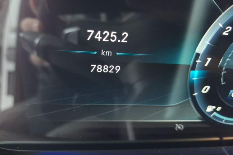 Used Mercedes-Benz E-Class 2019 Restyled E 300 L Sporty and Stylish Edition
