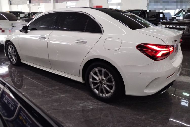 Used Mercedes-Benz A-Class 2021 A 200 L Sport Sedan Fashion Model
