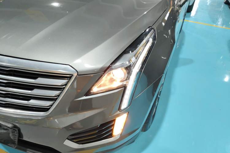Used Cadillac XT5 2018 25T Luxury Model
