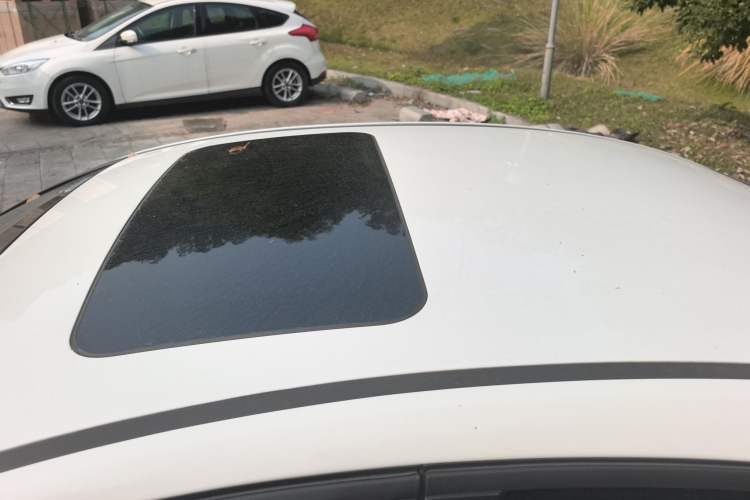 Used Chevrolet Cruze 2015 1.5L Classic SE AT
