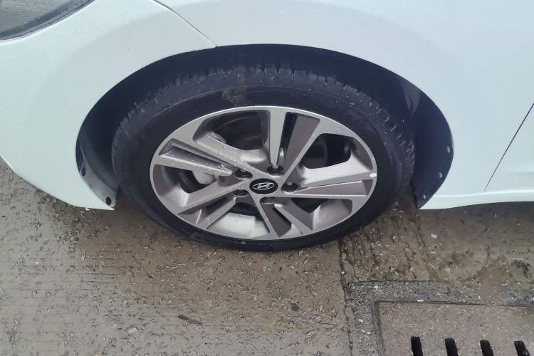 Used Hyundai Elantra 2016 1.6L Automatic ZhiXuan – Elite Version