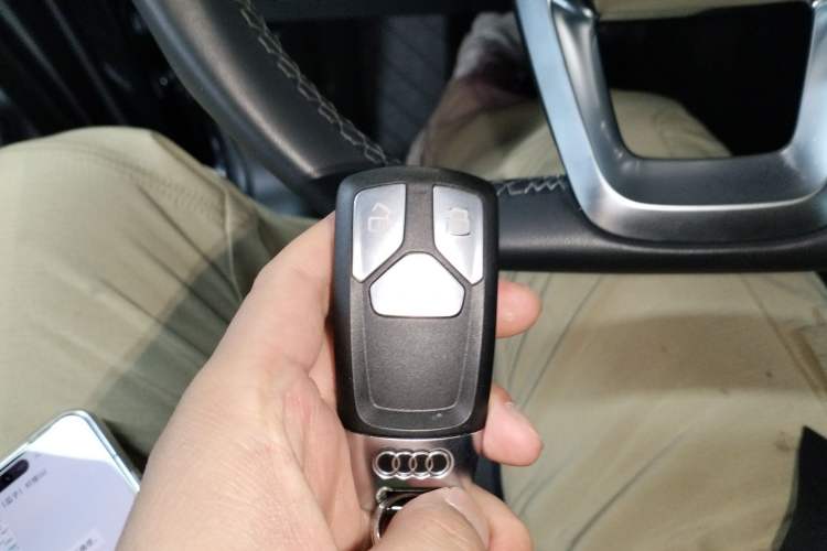 Used Audi Q5L 2023 40T Luxury Dynamic Model