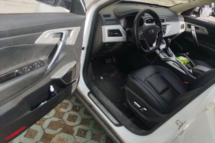 Used Geely Auto Emgrand X7 Sport 2018 1.8TD Automatic Two-Wheel Drive Smart Connect 4G Internet Edition
