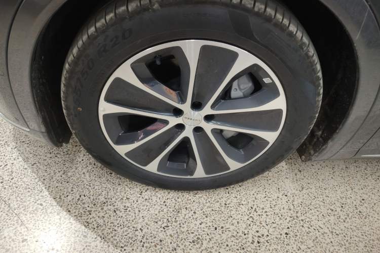 Used Hima Luxeed R7 2024 All-Electric 802 km Max