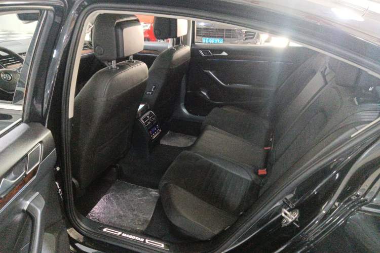 Used Volkswagen Magotan 2019 330TSI DSG Luxury Model China V Standard
