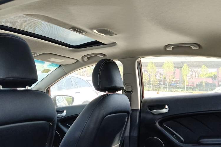 Used Kia K3 2015 1.6L Automatic GLS
