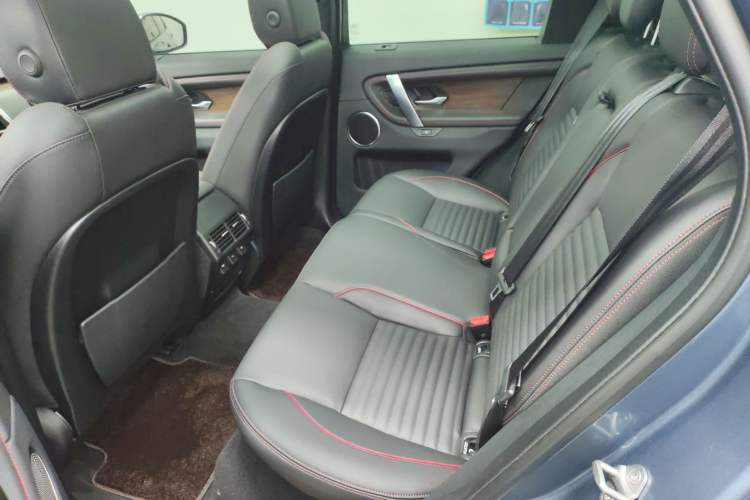 Used Land Rover Discovery Sport 2022 Revised Version 249 PS R-Dynamic S Performance Edition 5 Seats
