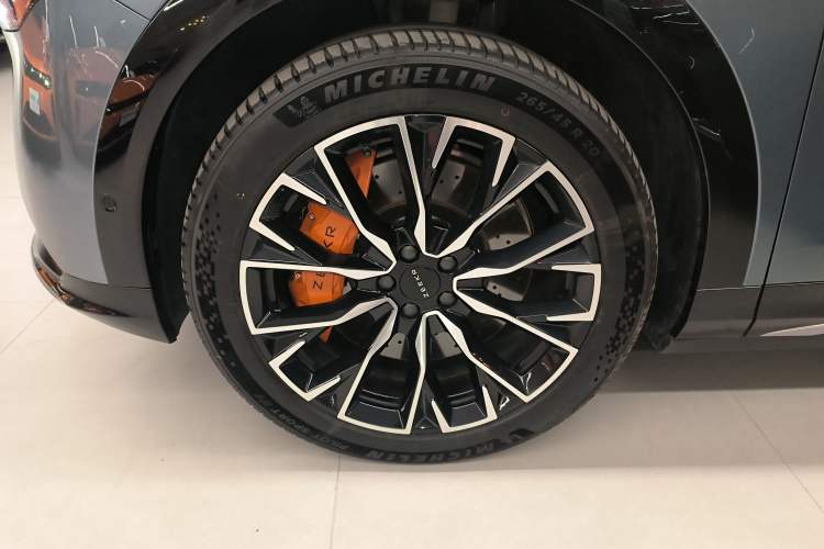 Used Zeekr 7X 2025 100kWh Long-Range All-Wheel Drive Intelligent Driving Version
