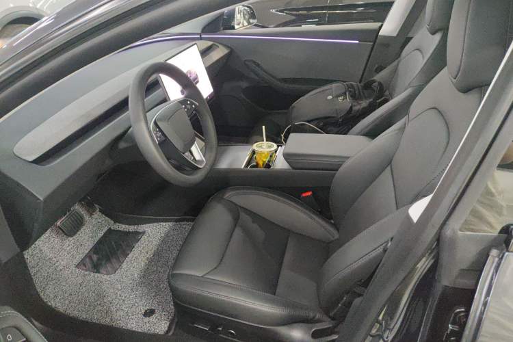 Used Tesla Model 3 2025 Rear-Wheel-Drive Version
