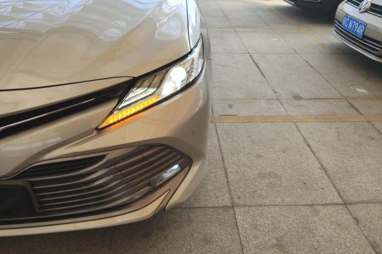 Used Toyota Camry 2021 2.0G Luxury Edition