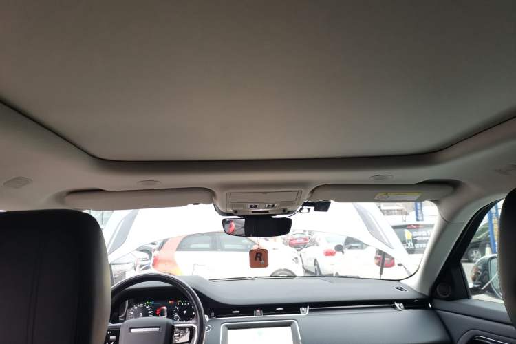 Used Land Rover Range Rover Evoque 2021 Range Rover Velar L 249PS R-Dynamic First Edition