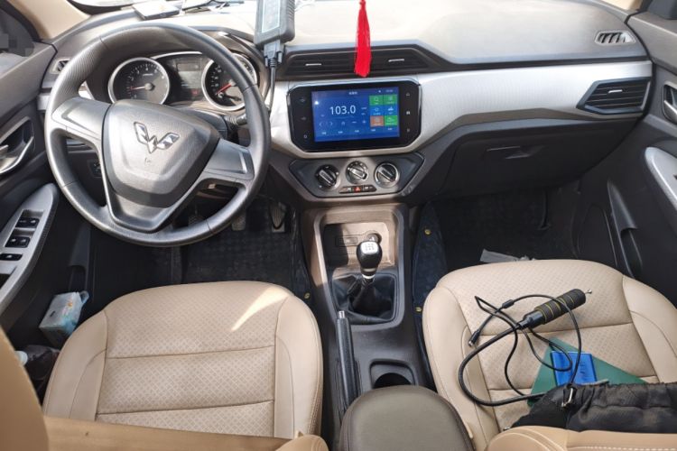 Used Wuling Hongguang 2018 1.5L S Comfort Model L2B
