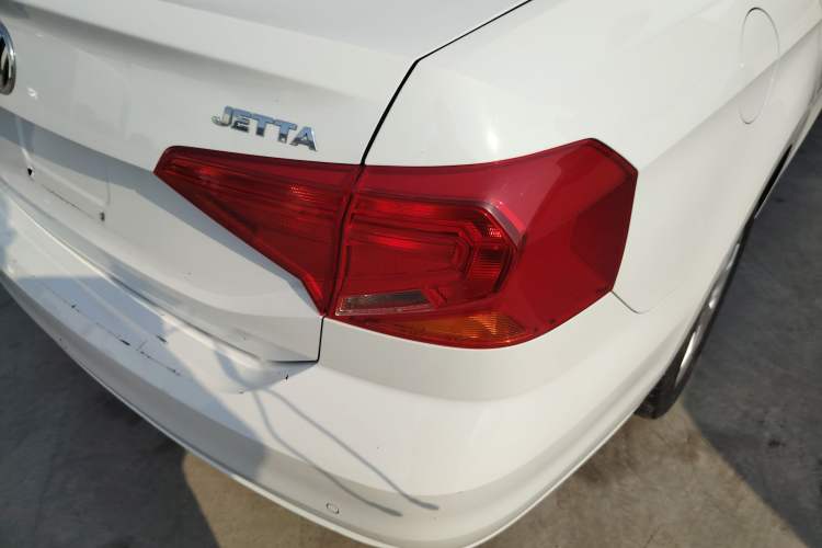 Used Volkswagen Jetta 2019 Dream Edition 1.4L Manual Fashion Version