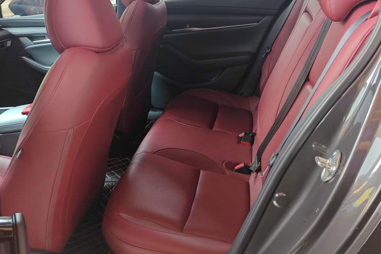 Used Mazda Mazda 3 Axela 2022 2.0L Automatic Zhi Rui Obsidian Edition