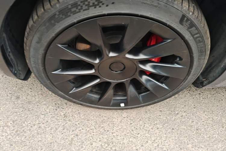 Used Tesla Model Y 2021 Standard Range Rear-Wheel Drive Version
