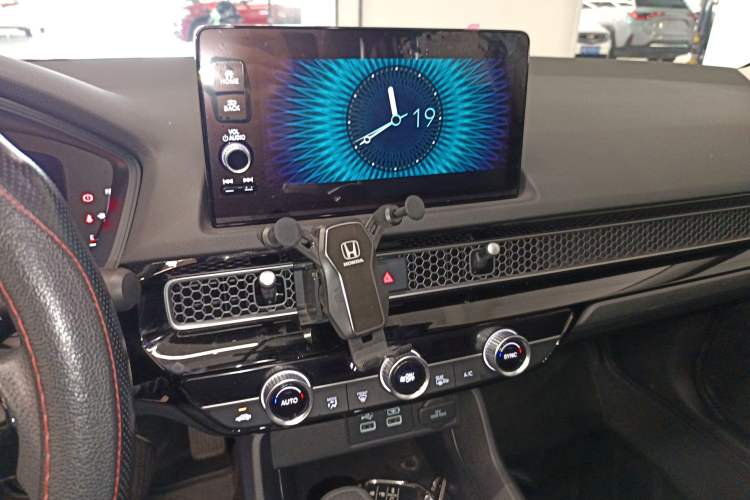 Used Honda Civic 2022 240TURBO CVT Dynamic Edition