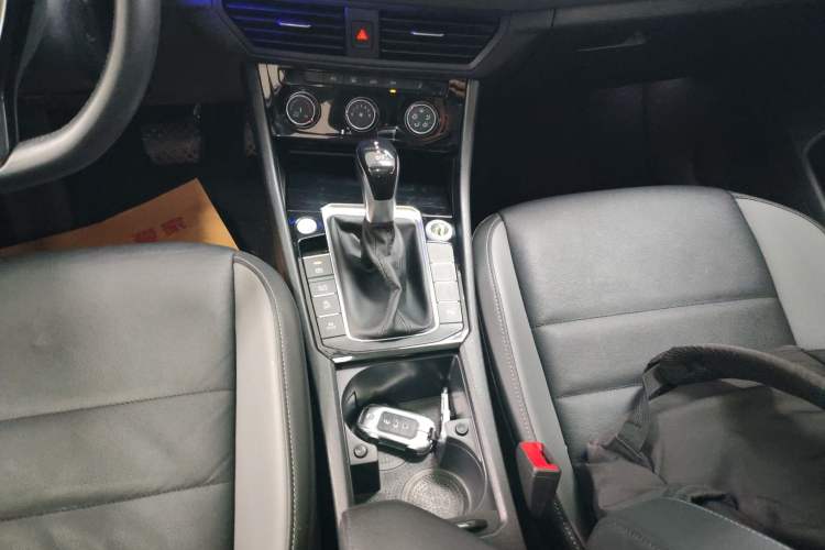 Used Volkswagen Sagitar 2020 280TSI DSG Comfort Version China VI Standard
