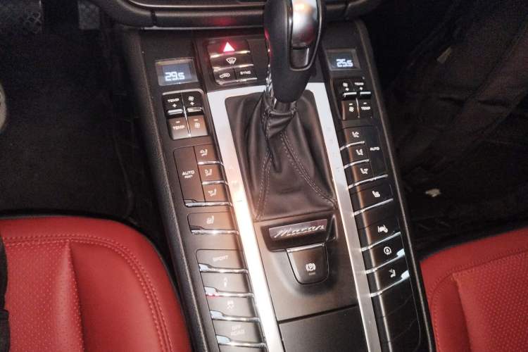 Used Porsche Macan 2021 Macan 2.0T