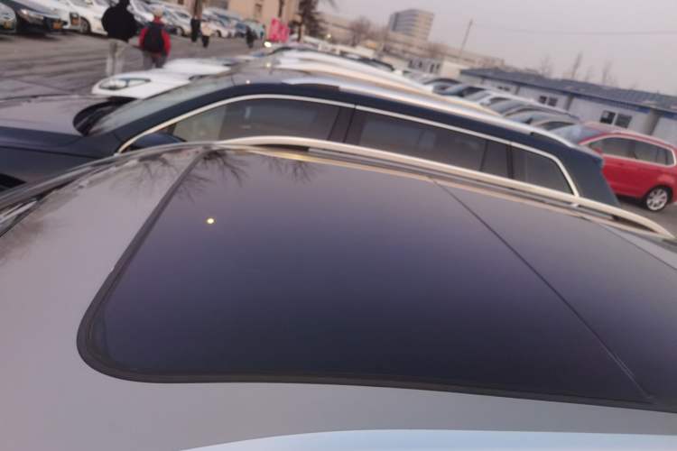 Used Volkswagen T-ROC 2019 280TSI DSG Two-Wheel Drive Comfort Version China VI Standard
