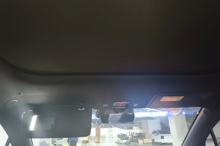 Used  E07 2025 All-Electric 4x4 90kWh Ultra High-Performance Edition
