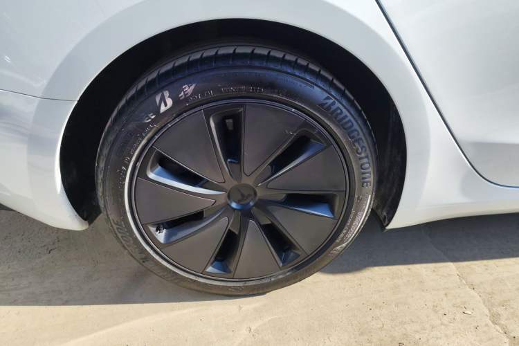 Used Tesla Model 3 2025 Rear-Wheel-Drive Version
