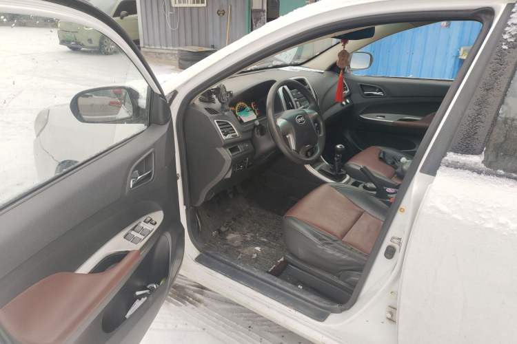 Used BYD F3 2015 Energy-Saving Edition 1.5L Manual Luxury Model