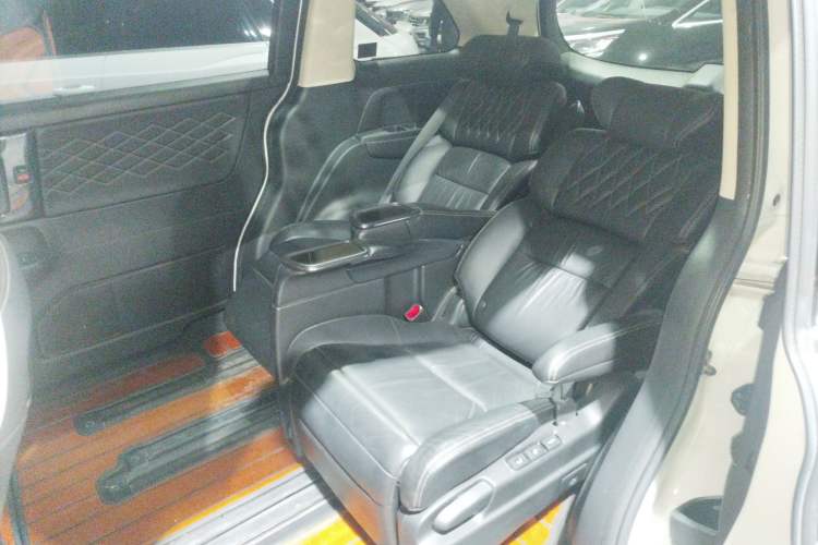 Used Honda Elysion 2019 2.0L Hybrid Luxury Edition