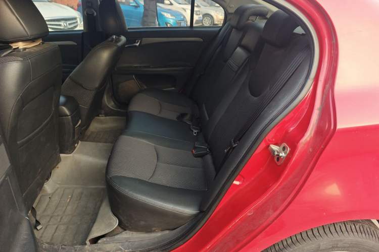 Used Roewe 350 2014 1.5L Manual Swift Edition