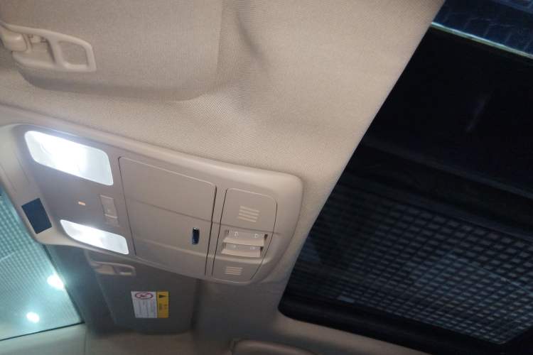 Used Buick Envision 2016 20T Two-Wheel-Drive Elite Model
