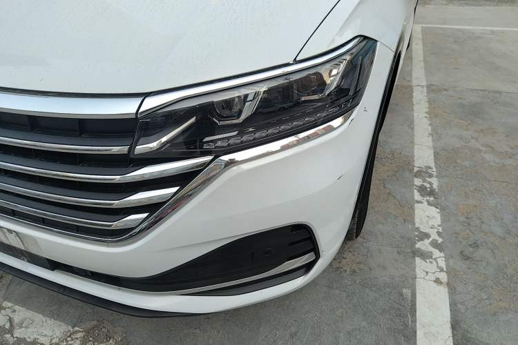 Used Volkswagen Viloran 2024 330TSI Luxury Edition
