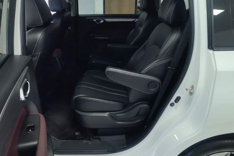 Used GAC Trumpchi M6 2023 PRO 270T DCT Luxury Edition
