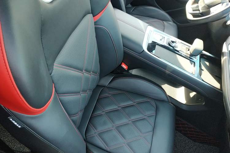 Used Changan CS55PLUS 2024 3rd Generation 1.5T DCT Prestige Model
