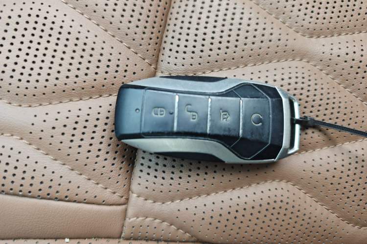 Used BYD Tang New Energy 2021 DM-i 112KM Prestige Model
