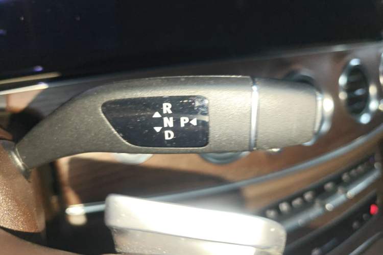 Used Mercedes-Benz E-Class 2023 Updated E 300 L Luxury Edition
