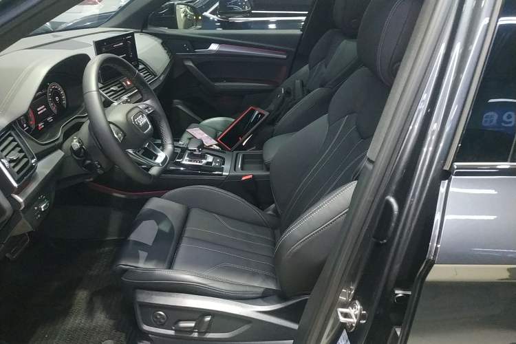 Used Audi Q5L 2023 40T Luxury Dynamic Model