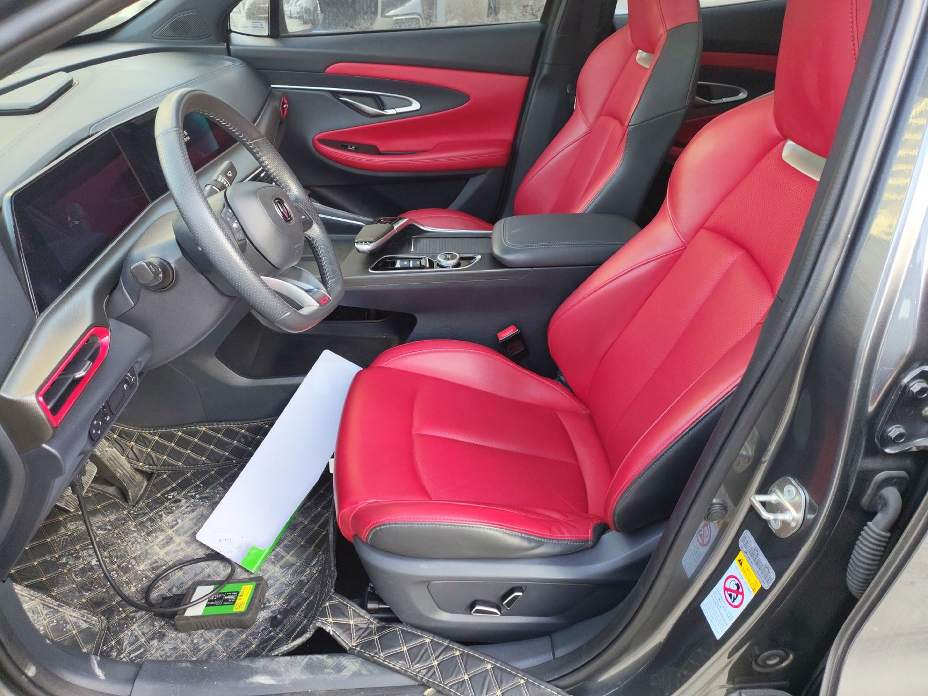 Переднее сиденье в автомобиле