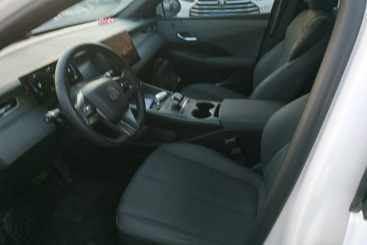 Used BYD Qin PLUS 2025 DM-i Smart Drive 55KM Leading Model
