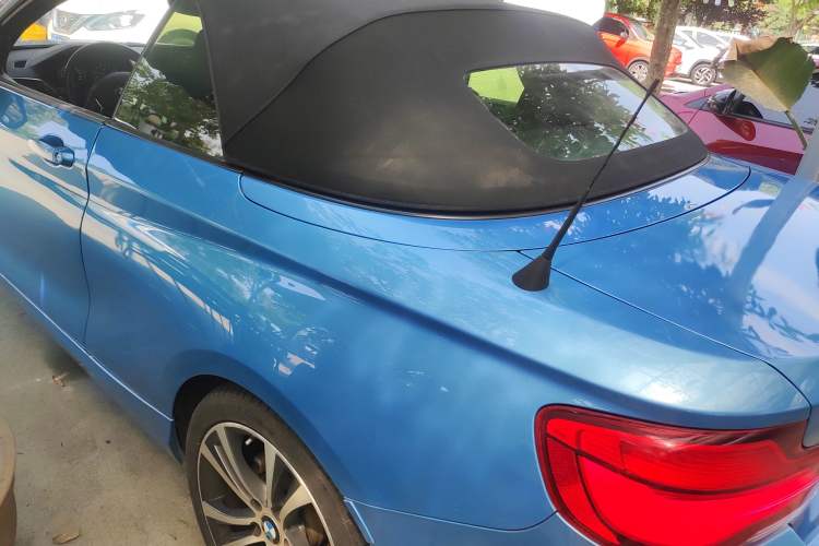 Used BMW 2 Series 2018 220i Convertible Coupe Sports Design Package
